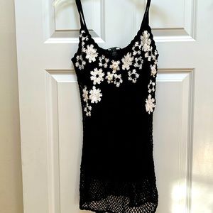 knitted black and white top Used